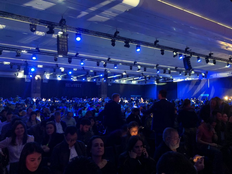 Beiruting Sees Paris Through the Lens of the new Huawei P30series